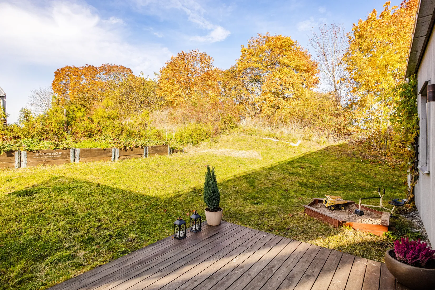 Bostadsrätt, Radhus, Mellanbyvägen 4 A, Frösundavik, Håbo