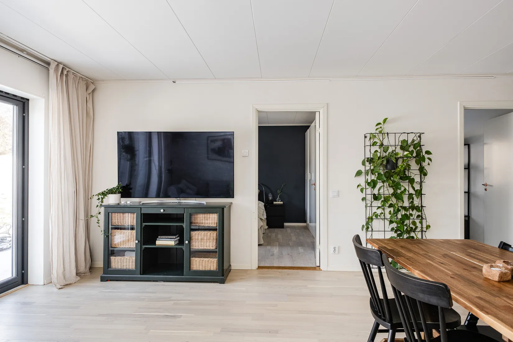 Bostadsrätt, Radhus, Mellanbyvägen 4 A, Frösundavik, Håbo