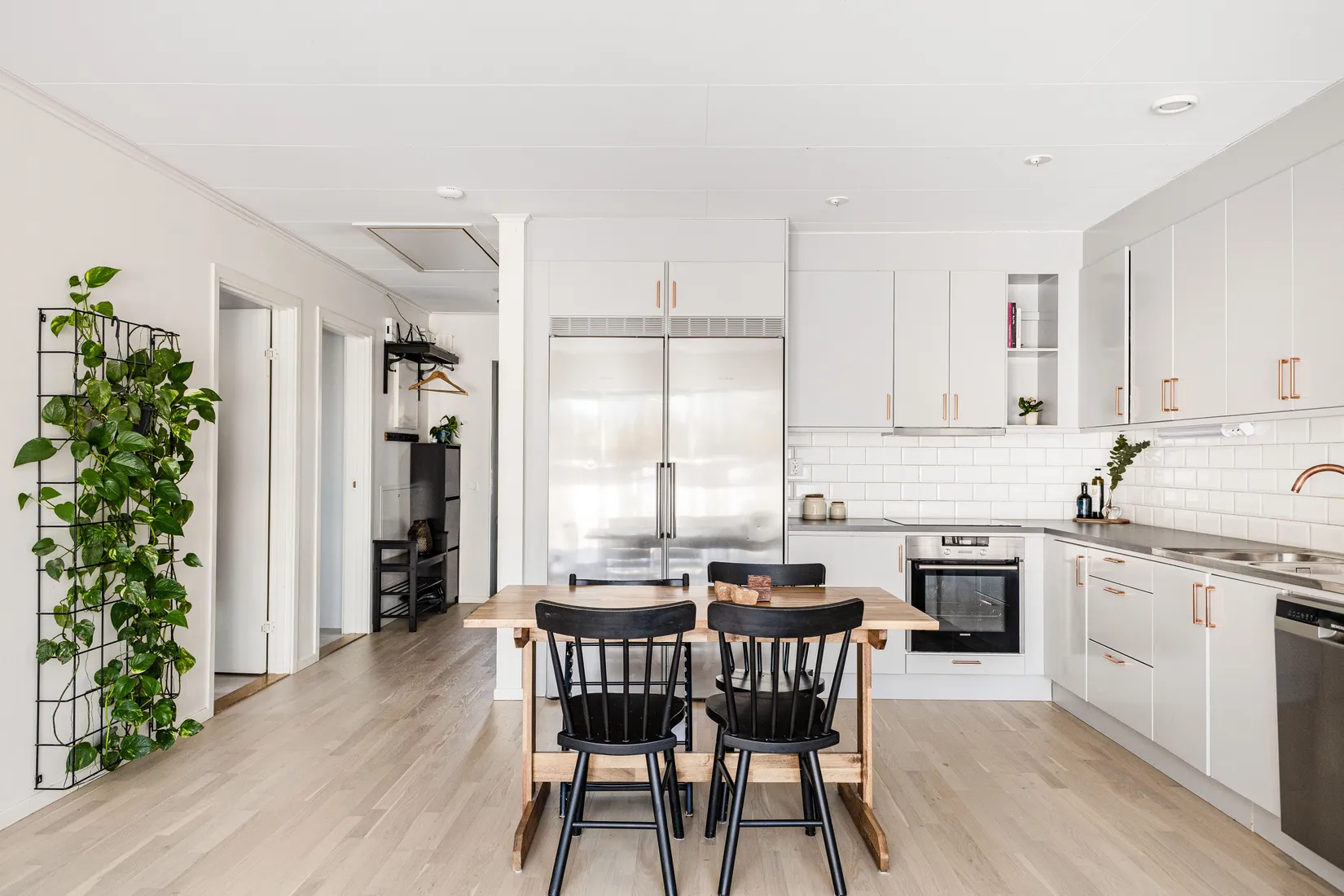 Bostadsrätt, Radhus, Mellanbyvägen 4 A, Frösundavik, Håbo