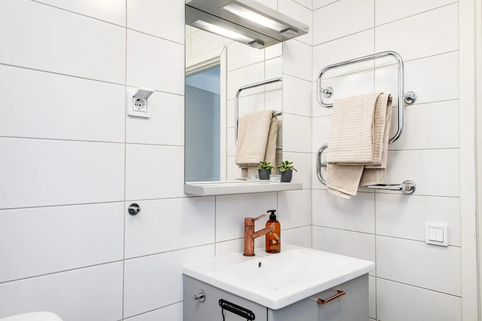 Bostadsrätt, Radhus, Mellanbyvägen 4 A, Frösundavik, Håbo