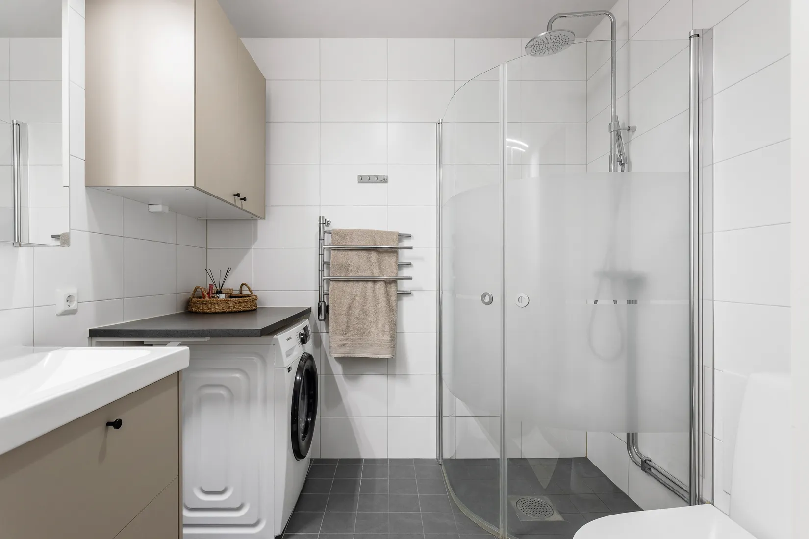 Bostadsrätt, Pippi Långstrumps gata 28, 4tr., Bromma / Annedal, Stockholm