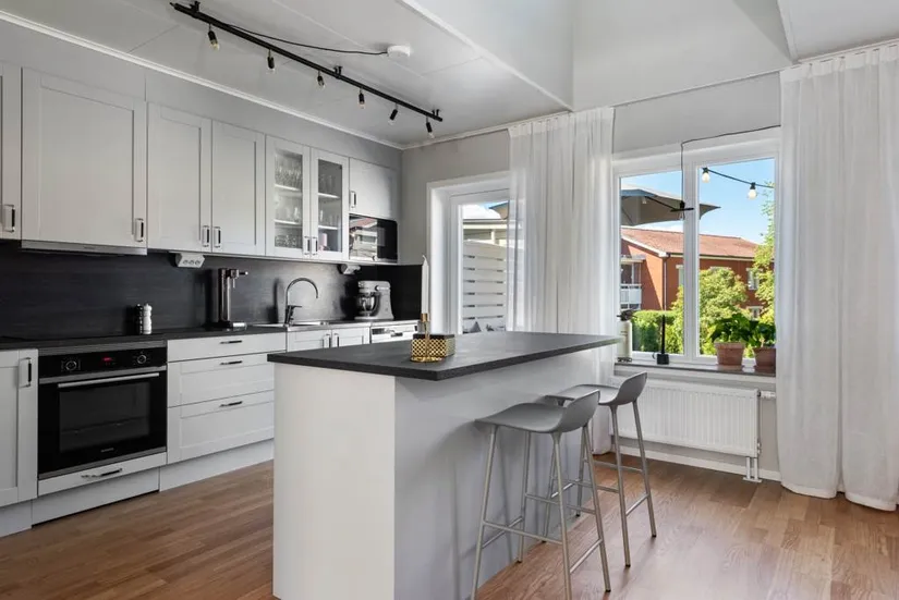 Bostadsrätt, Radhus, Pastorsvägen 20, Runby, Upplands Väsby