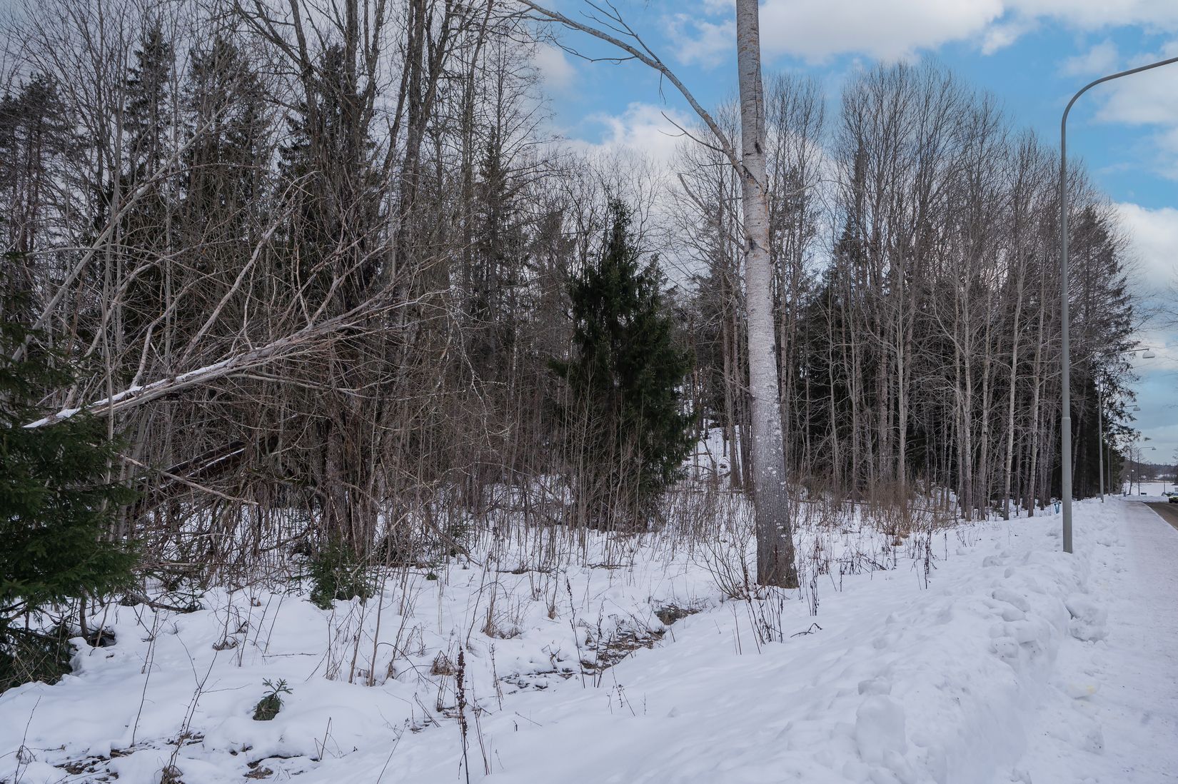 Tomt, Helmerdalsvägen 28, Vidja, Huddinge