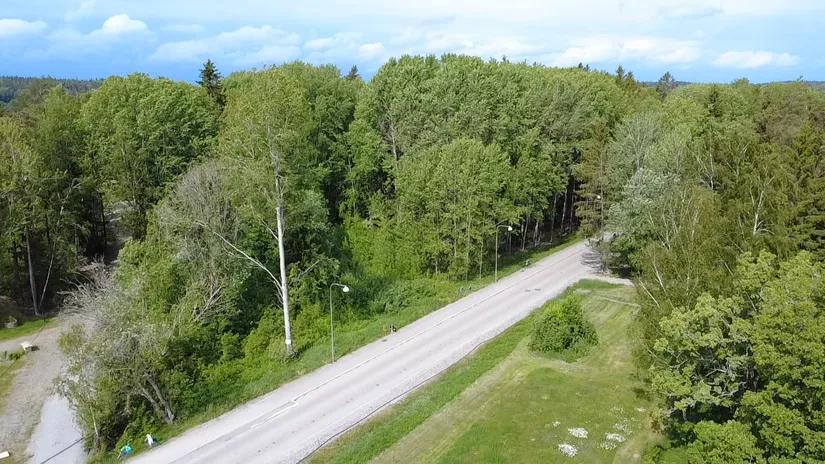 Tomt, Helmerdalsvägen 28, Vidja, Huddinge
