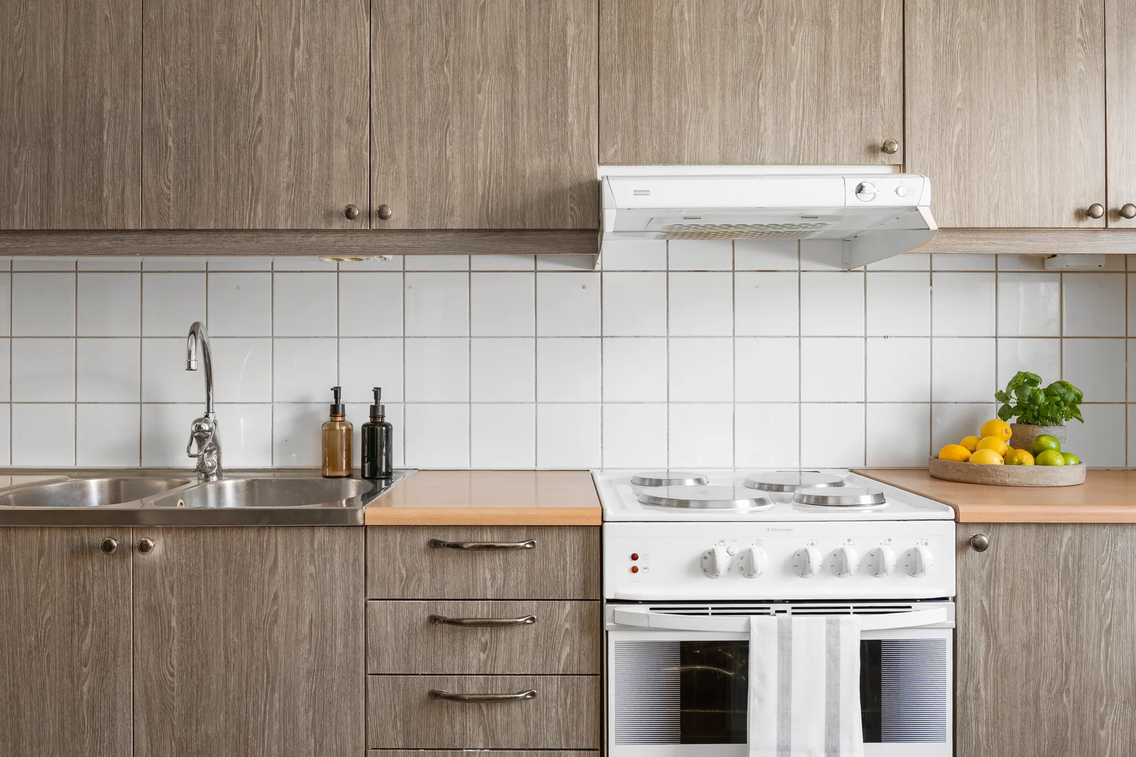 Bostadsrätt, Astrakangatan 93, ½ tr, Hässelby Gård, Stockholm