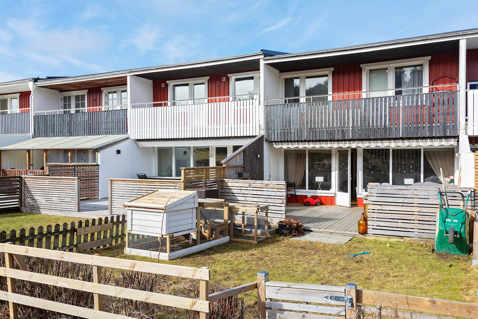 Radhus, Vitklövern 7B, Centrala Torslanda, Göteborg