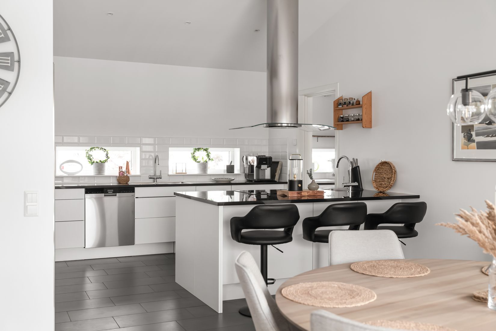 Villa, Sjödalsvägen 3, Hällingsjö, Mark