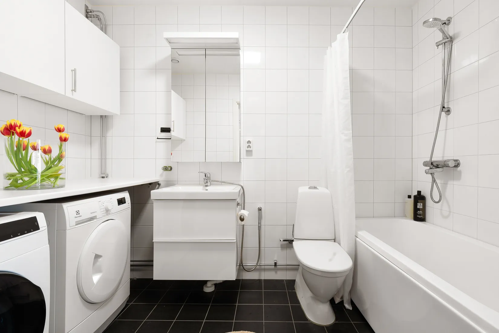 Villa, Radhus, Blåviolstigen 41, Bro Rosenängarna, Upplands-Bro