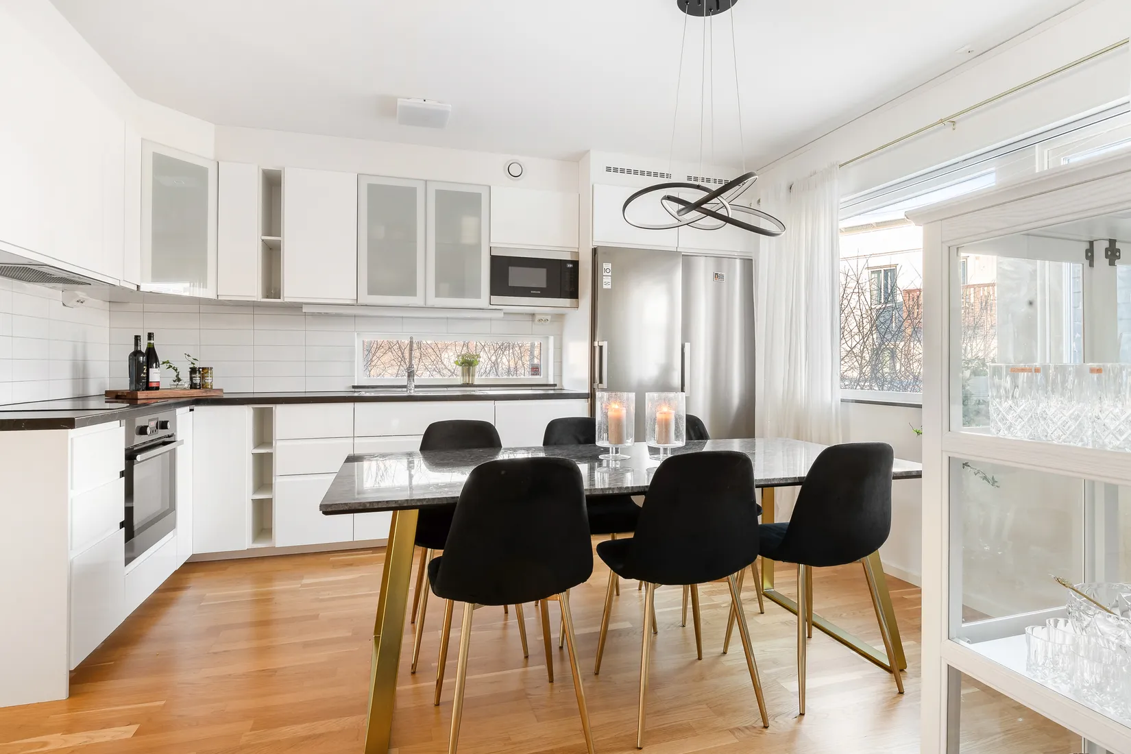 Villa, Radhus, Blåviolstigen 41, Bro Rosenängarna, Upplands-Bro