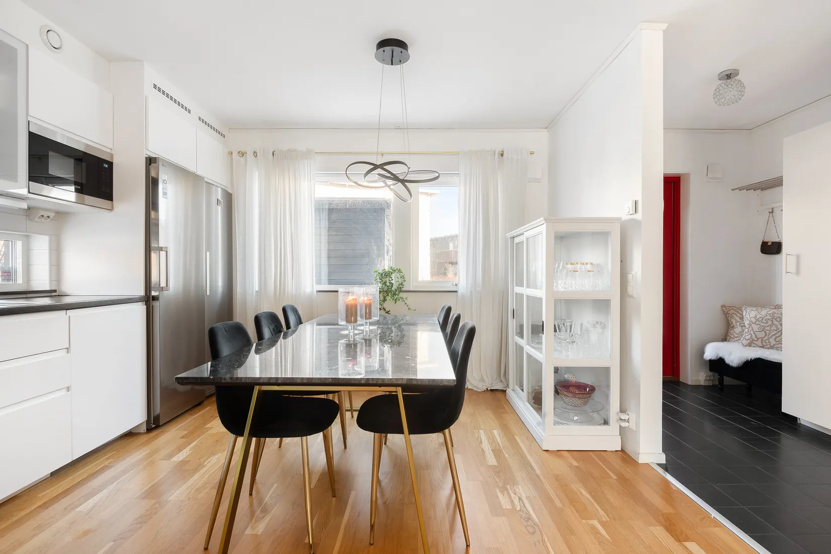 Villa, Radhus, Blåviolstigen 41, Bro Rosenängarna, Upplands-Bro