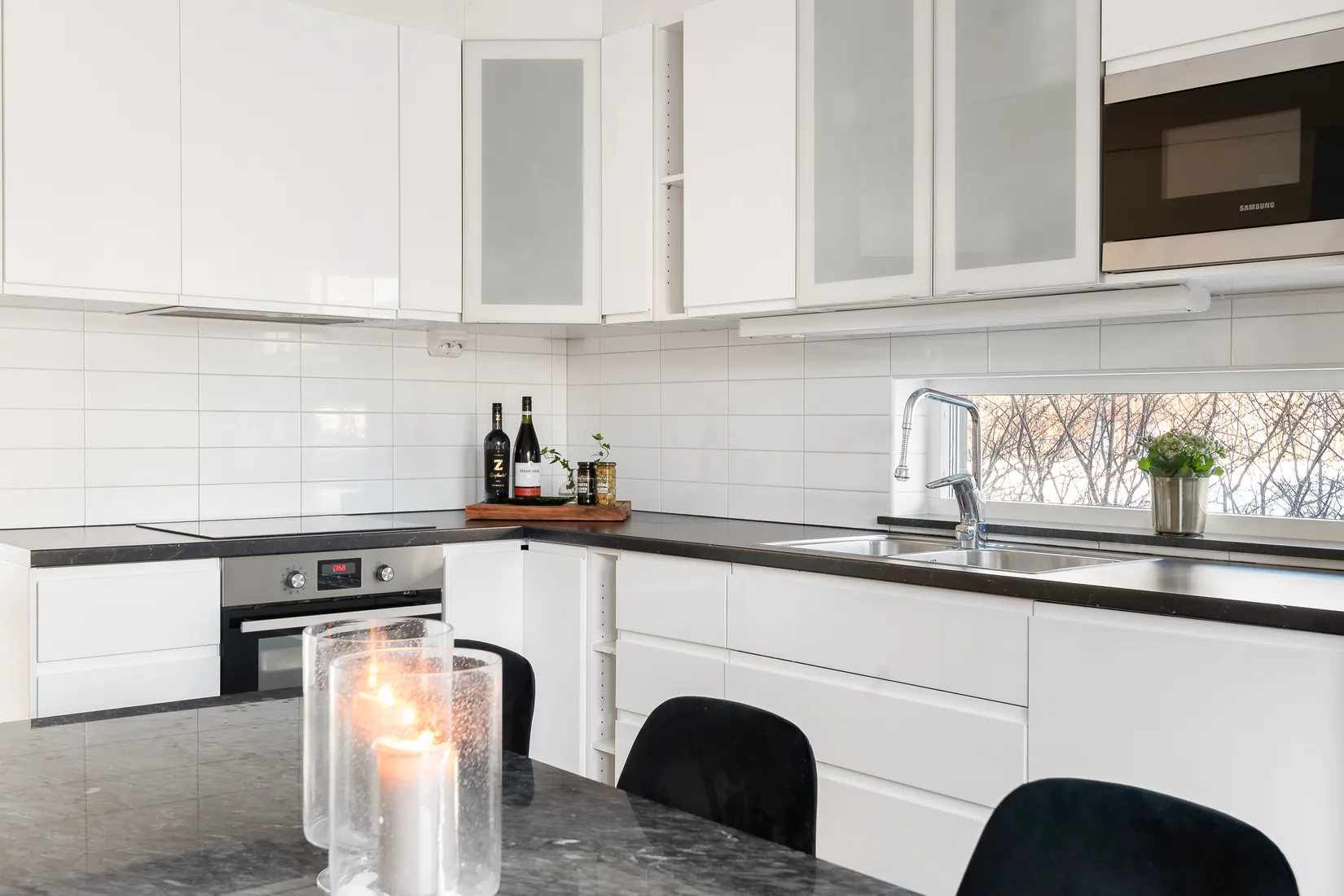 Villa, Radhus, Blåviolstigen 41, Bro Rosenängarna, Upplands-Bro