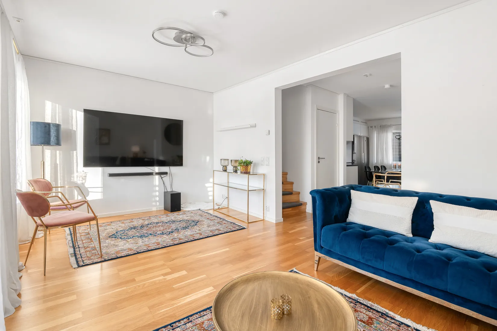 Villa, Radhus, Blåviolstigen 41, Bro Rosenängarna, Upplands-Bro