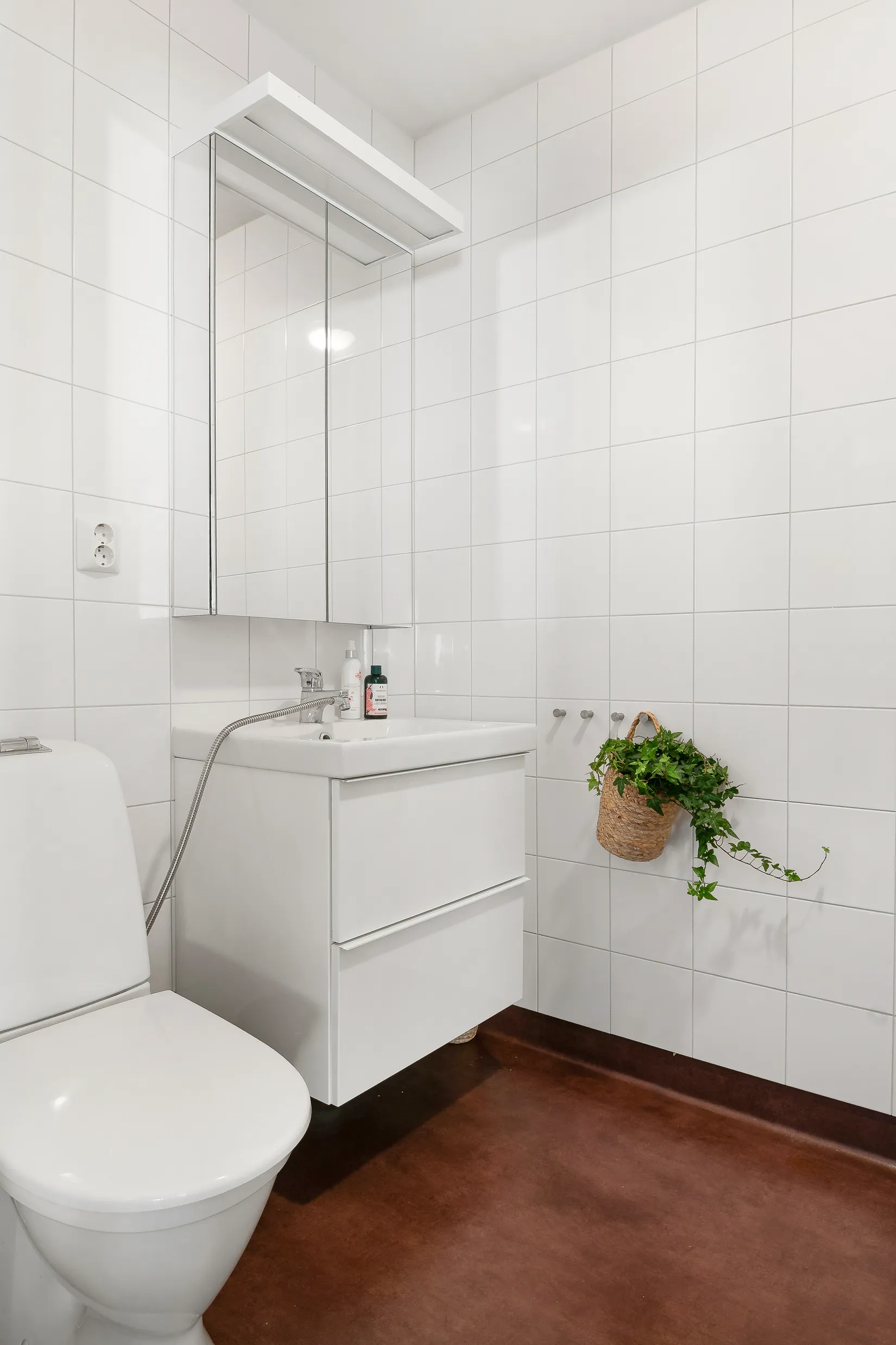 Villa, Radhus, Blåviolstigen 41, Bro Rosenängarna, Upplands-Bro