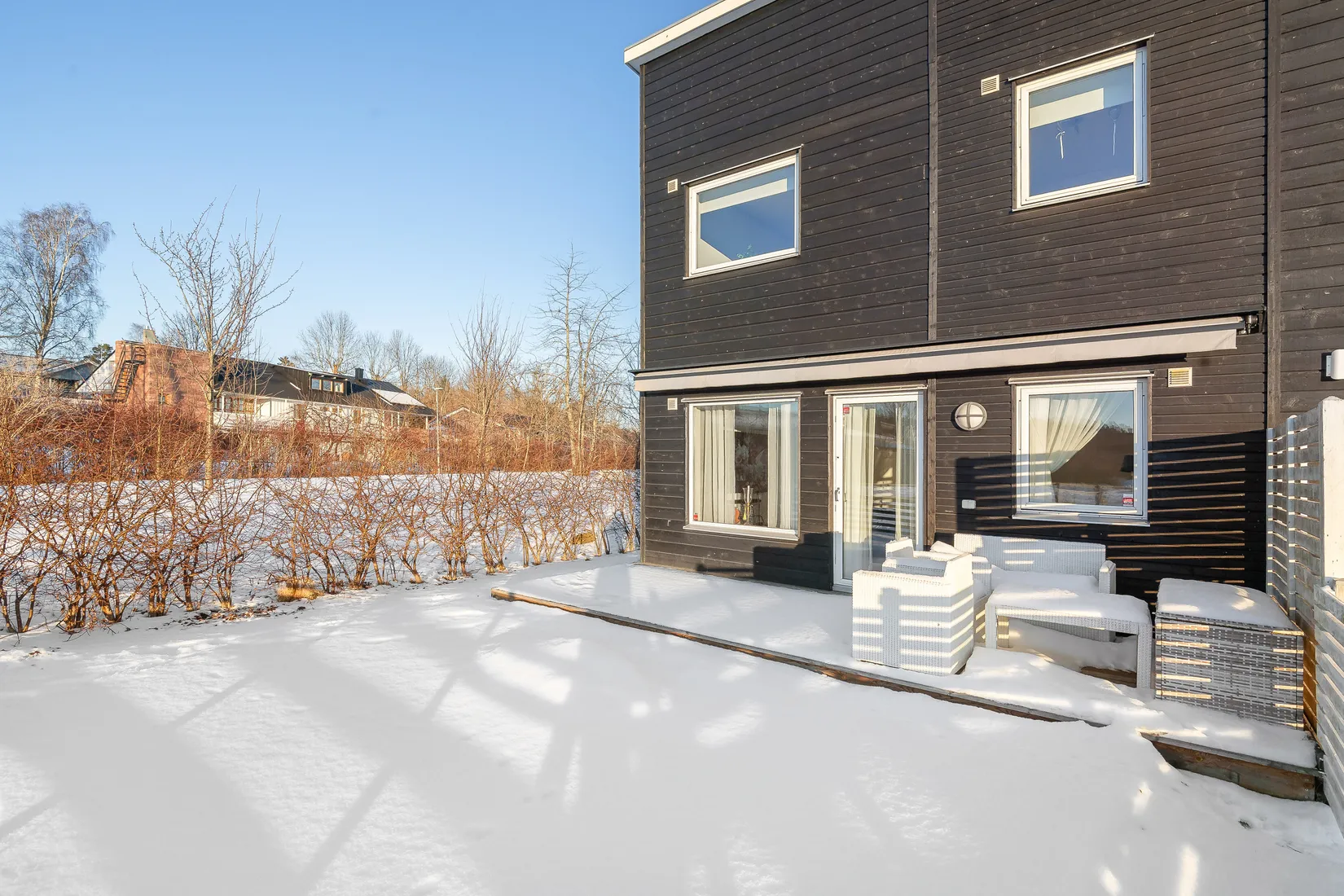 Villa, Radhus, Blåviolstigen 41, Bro Rosenängarna, Upplands-Bro