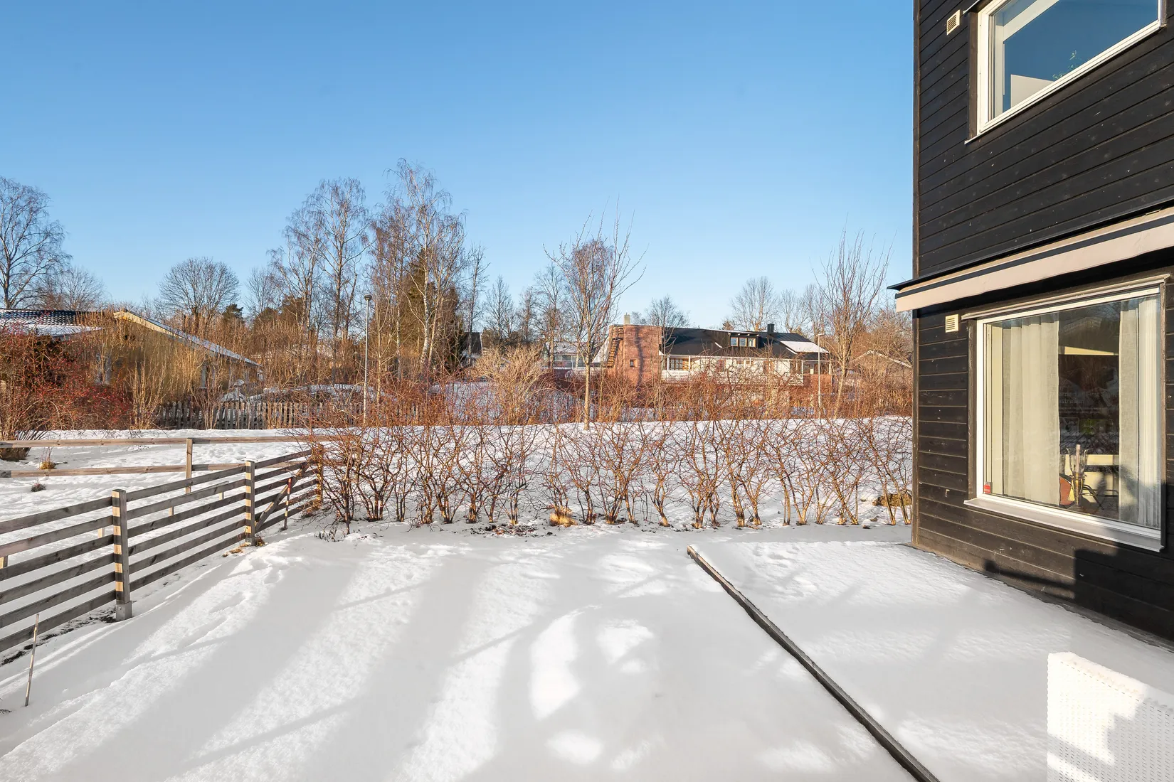 Villa, Radhus, Blåviolstigen 41, Bro Rosenängarna, Upplands-Bro