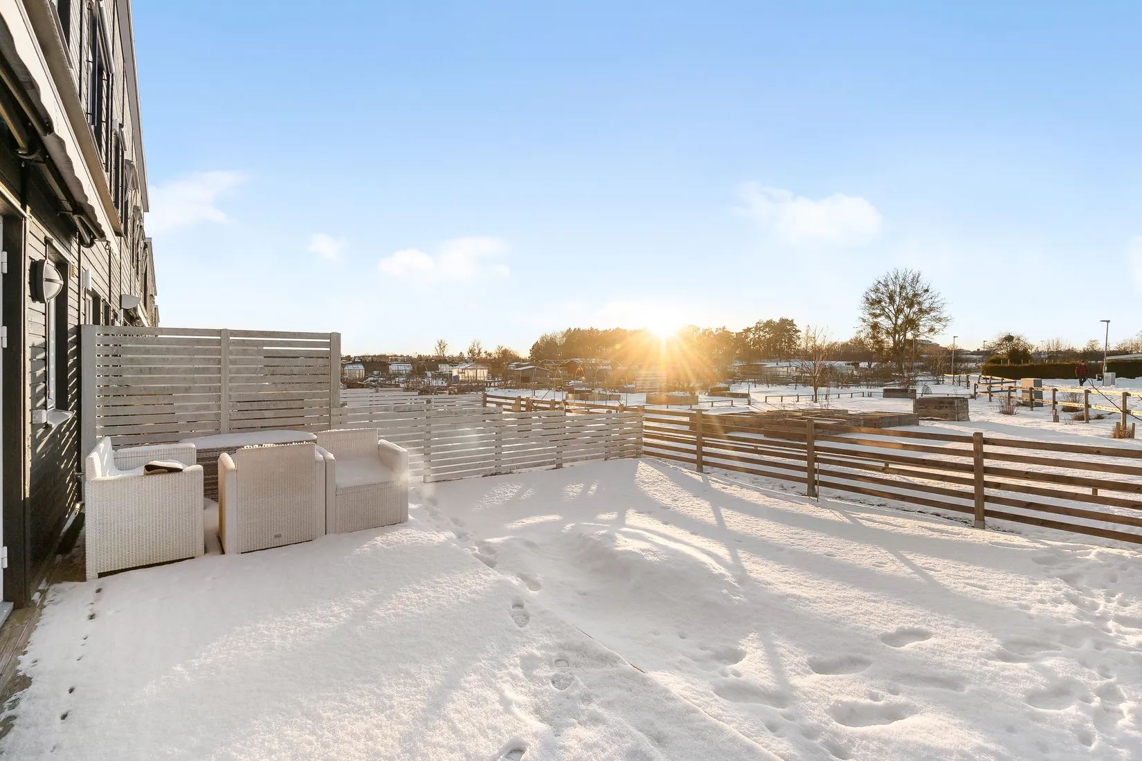 Villa, Radhus, Blåviolstigen 41, Bro Rosenängarna, Upplands-Bro