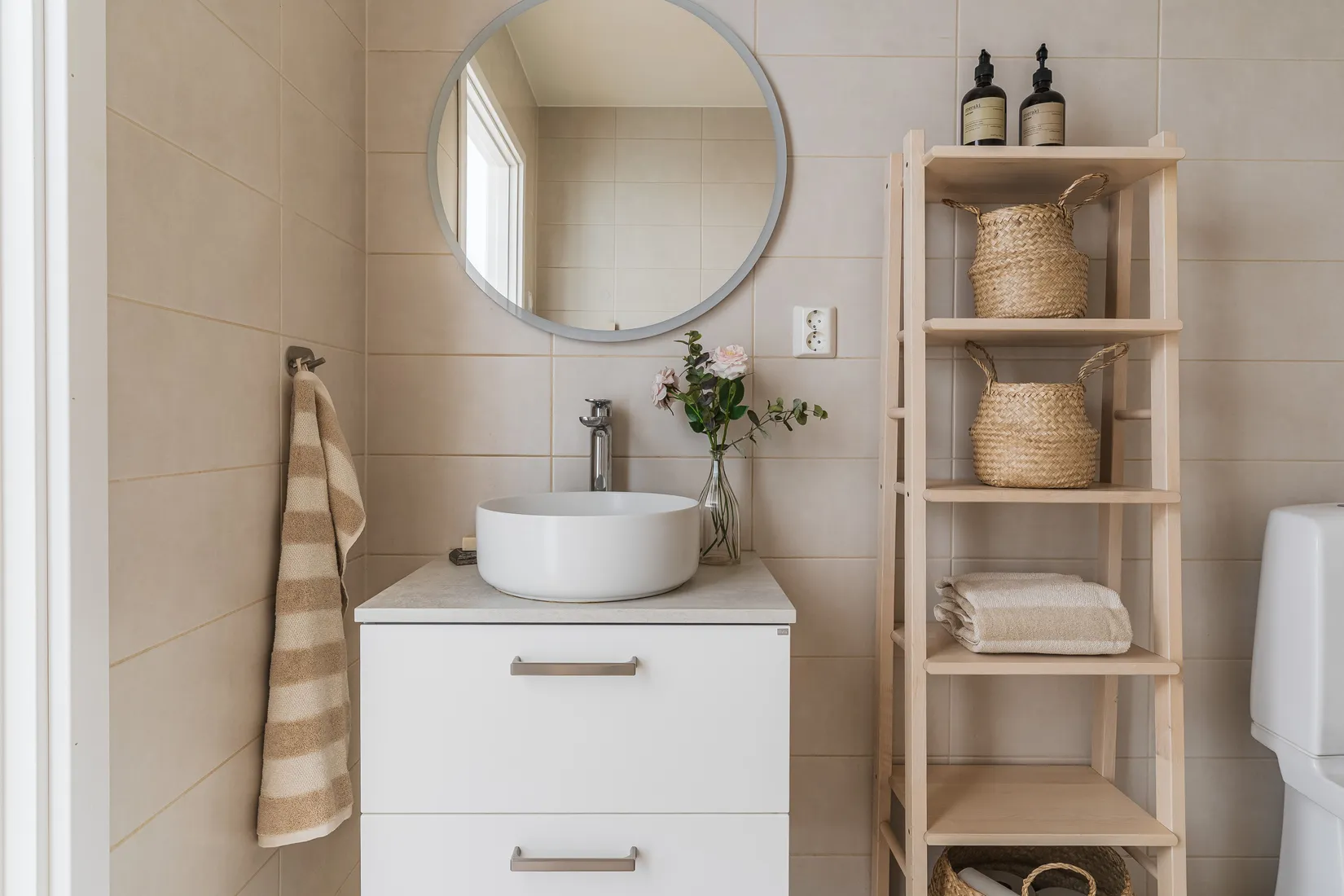 Villa, Skästa byväg 107, Skästa Hage, Västerås