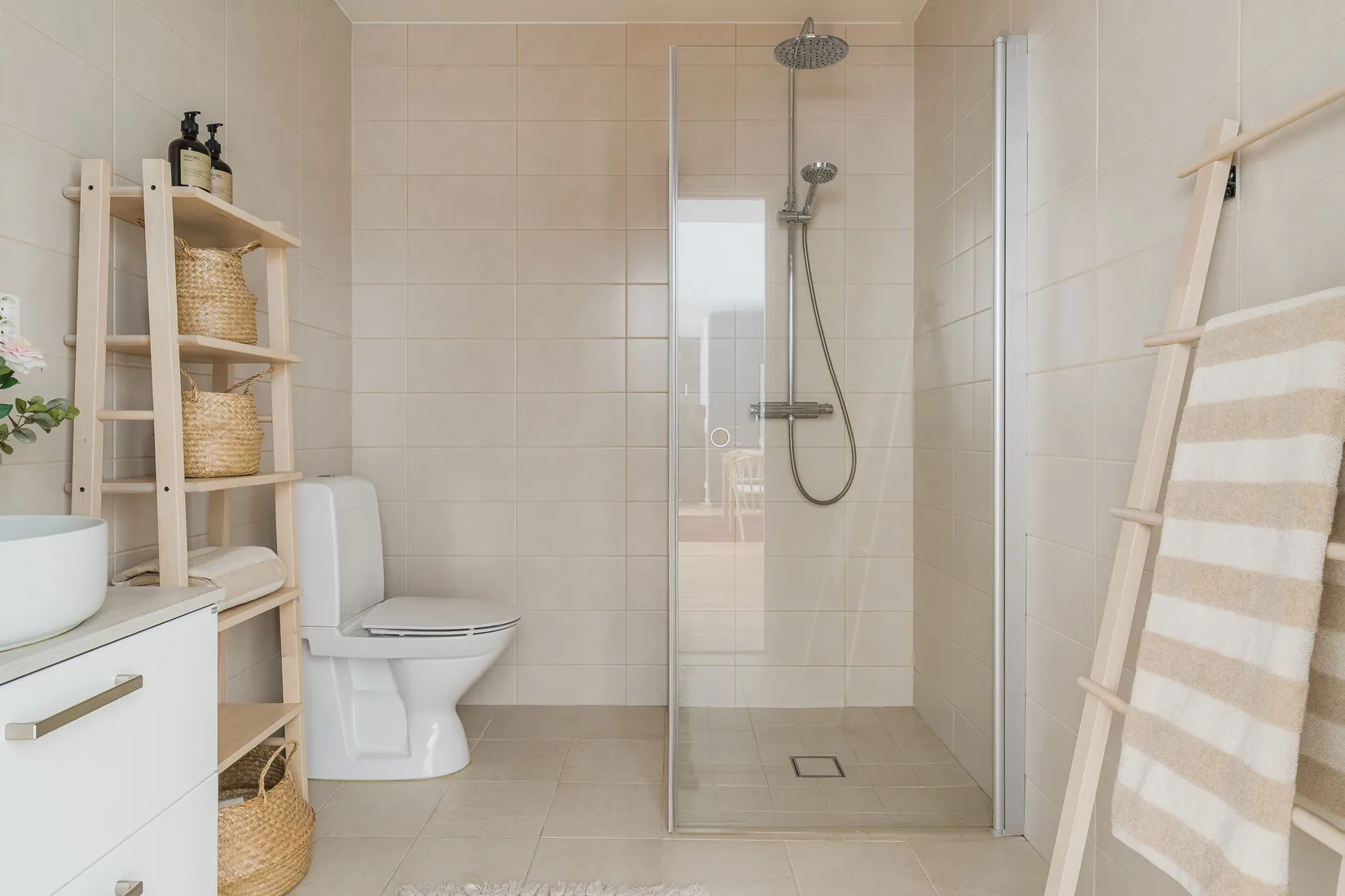 Villa, Skästa byväg 107, Skästa Hage, Västerås