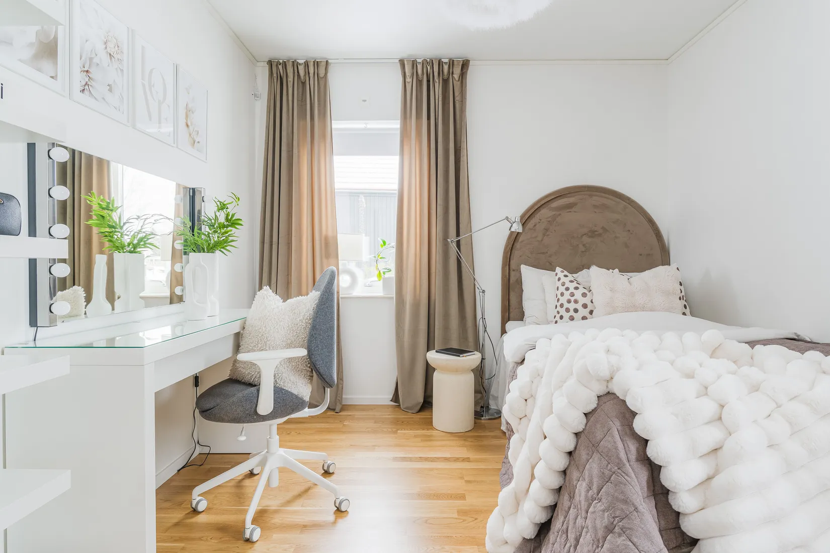 Villa, Skästa byväg 107, Skästa Hage, Västerås