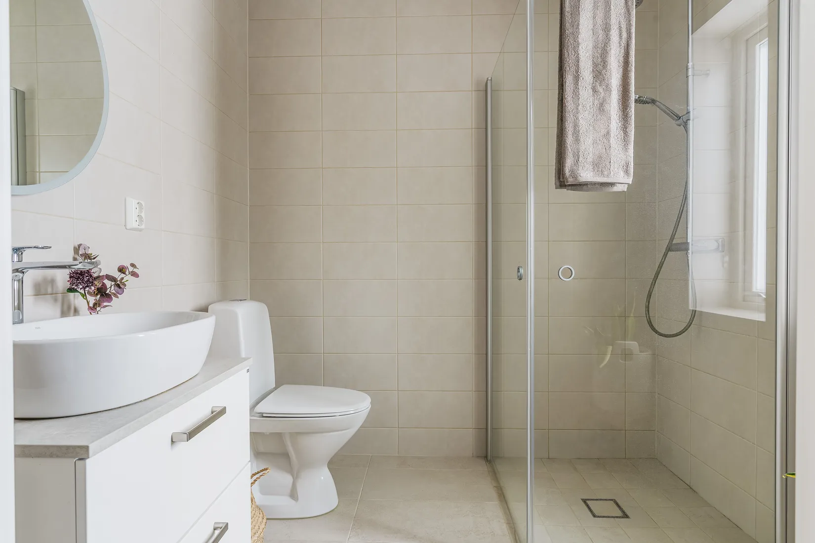 Villa, Skästa byväg 107, Skästa Hage, Västerås