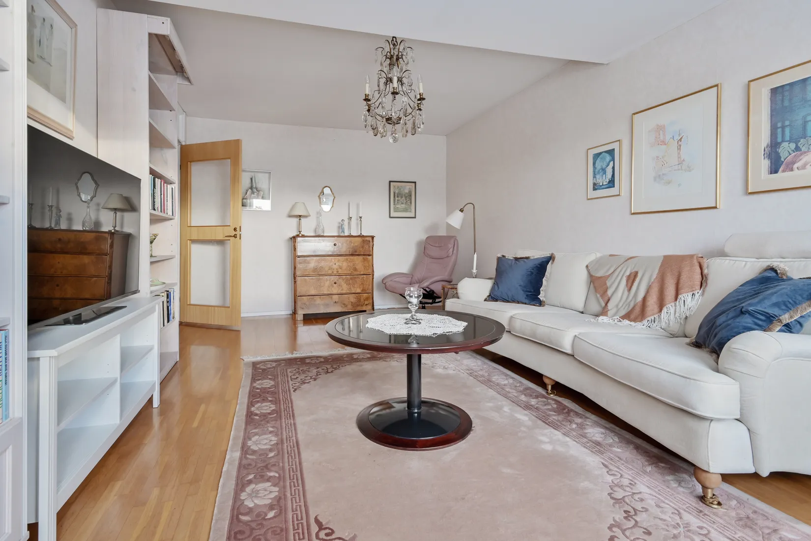 Bostadsrätt, Hasselbacken 41, Centralt, Upplands Väsby