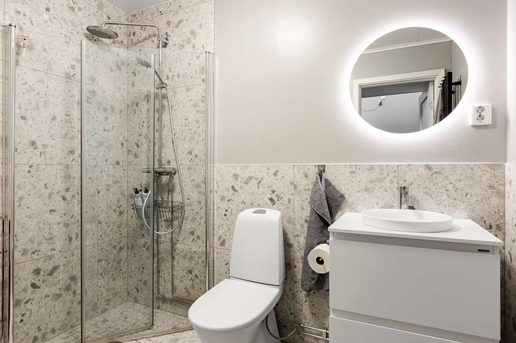 Villa, Radhus, Uppfinnargränd 12, Vallastaden, Linköping