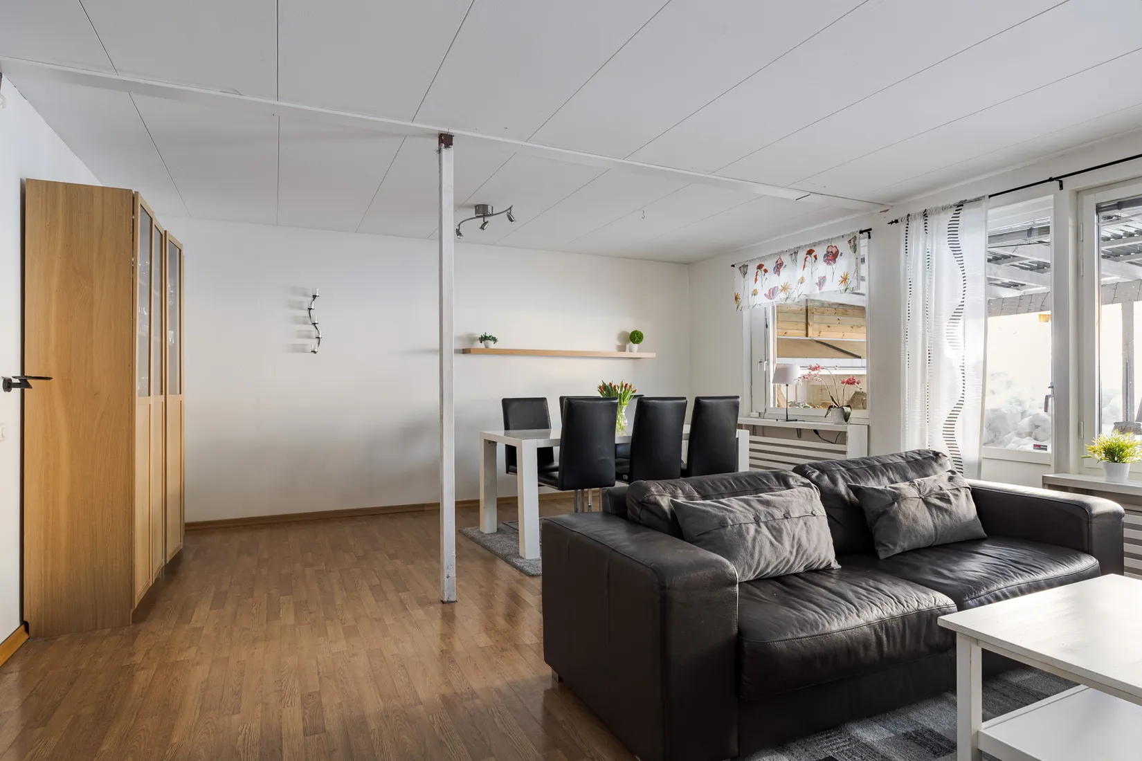 Villa, Radhus, Furuvägen 45, Hälletorp/Bondsjöstaden, Härnösand