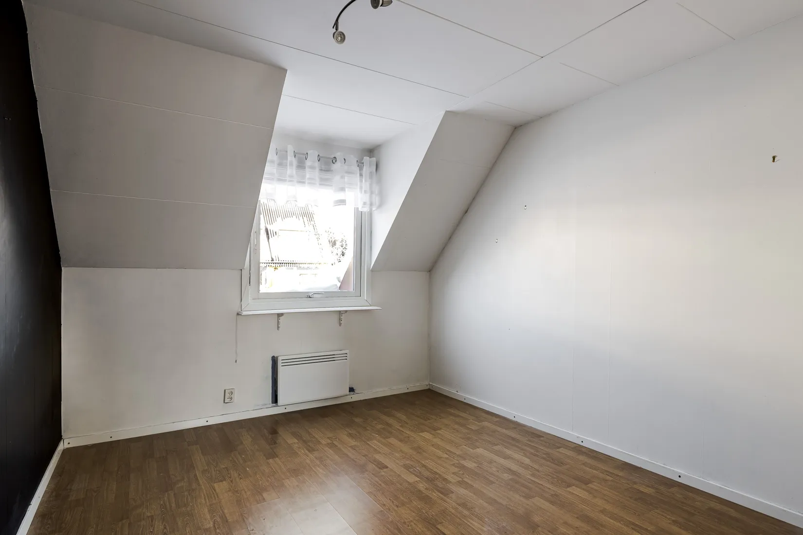 Villa, Radhus, Furuvägen 45, Hälletorp/Bondsjöstaden, Härnösand