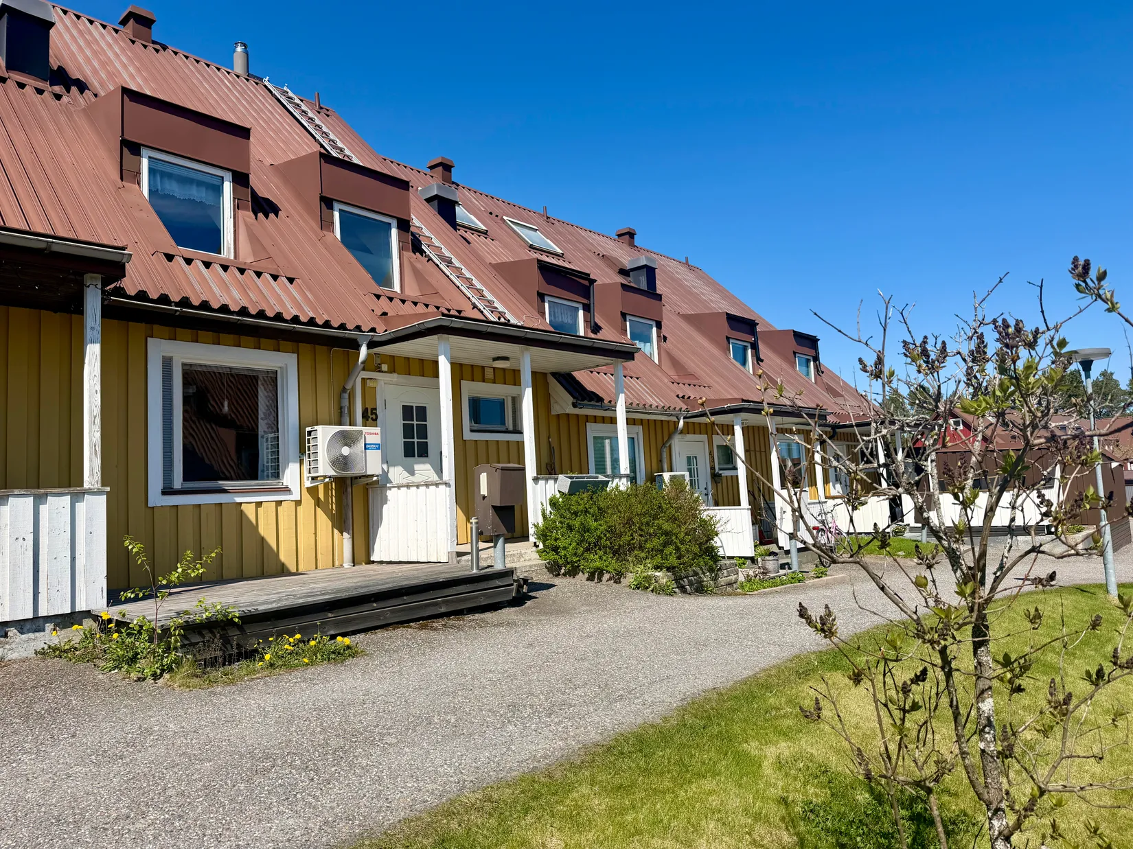 Villa, Radhus, Furuvägen 45, Hälletorp/Bondsjöstaden, Härnösand