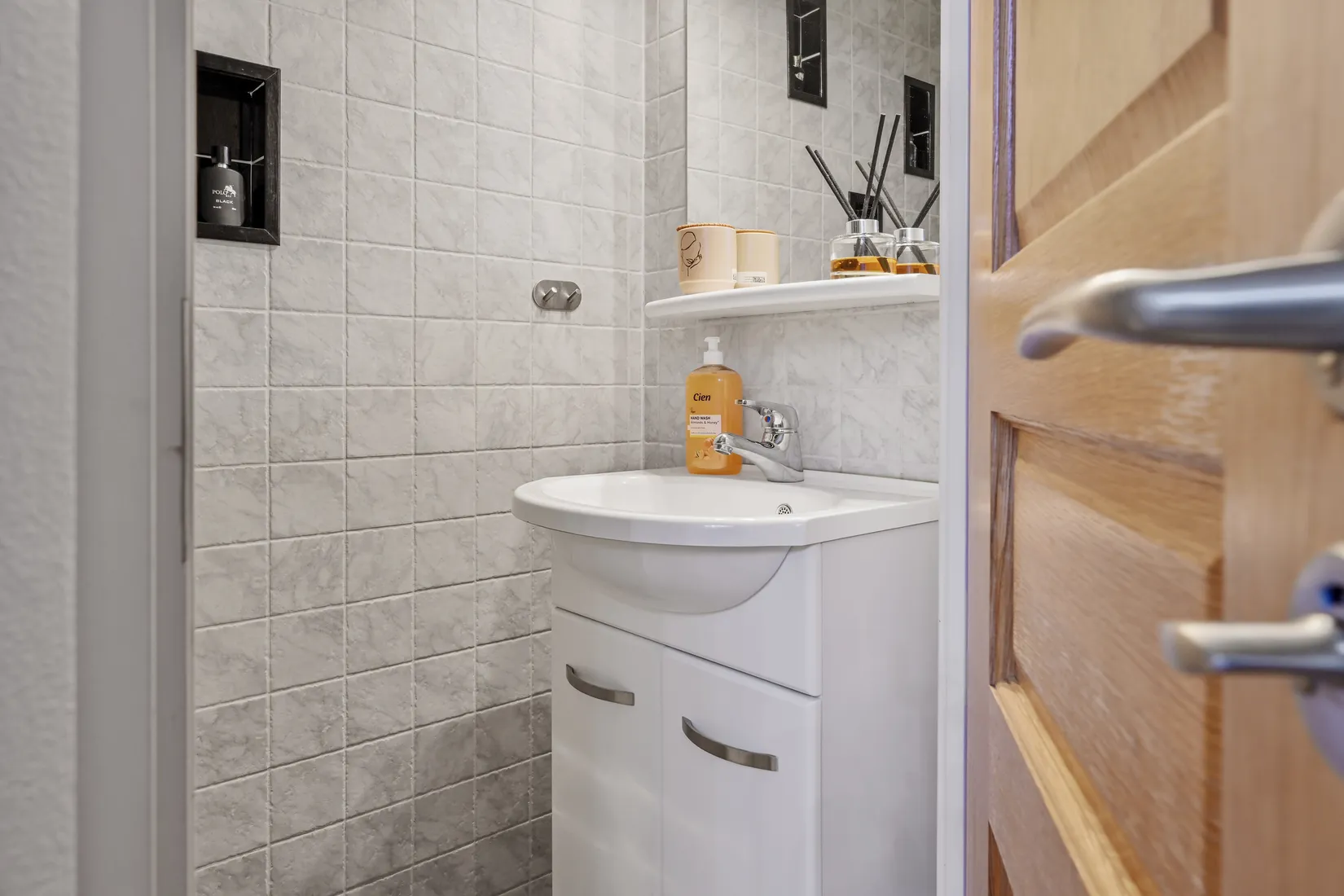 Bostadsrätt, Radhus, Sadelgatan 107, Smedby, Upplands Väsby