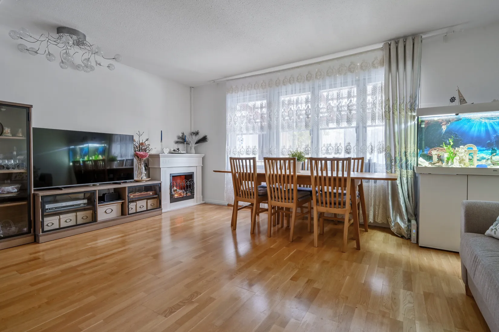 Bostadsrätt, Radhus, Sadelgatan 107, Smedby, Upplands Väsby