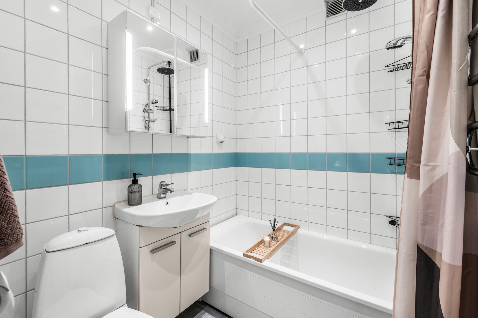 Bostadsrätt, Ölmevägen 18, Farsta, Stockholm