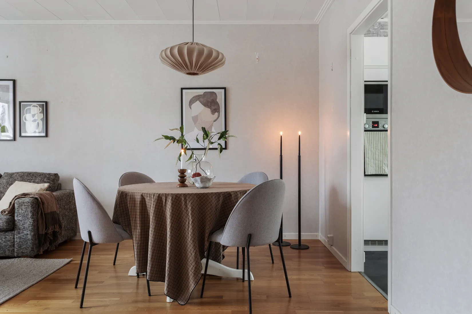 Bostadsrätt, Drottninggatan 48C, Centrum, Trollhättan