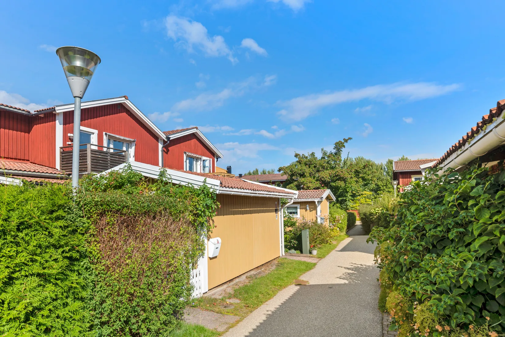 Villa, Radhus, Oxelbärsgränd 40, Hässelby Södra Villastad, Stockholm