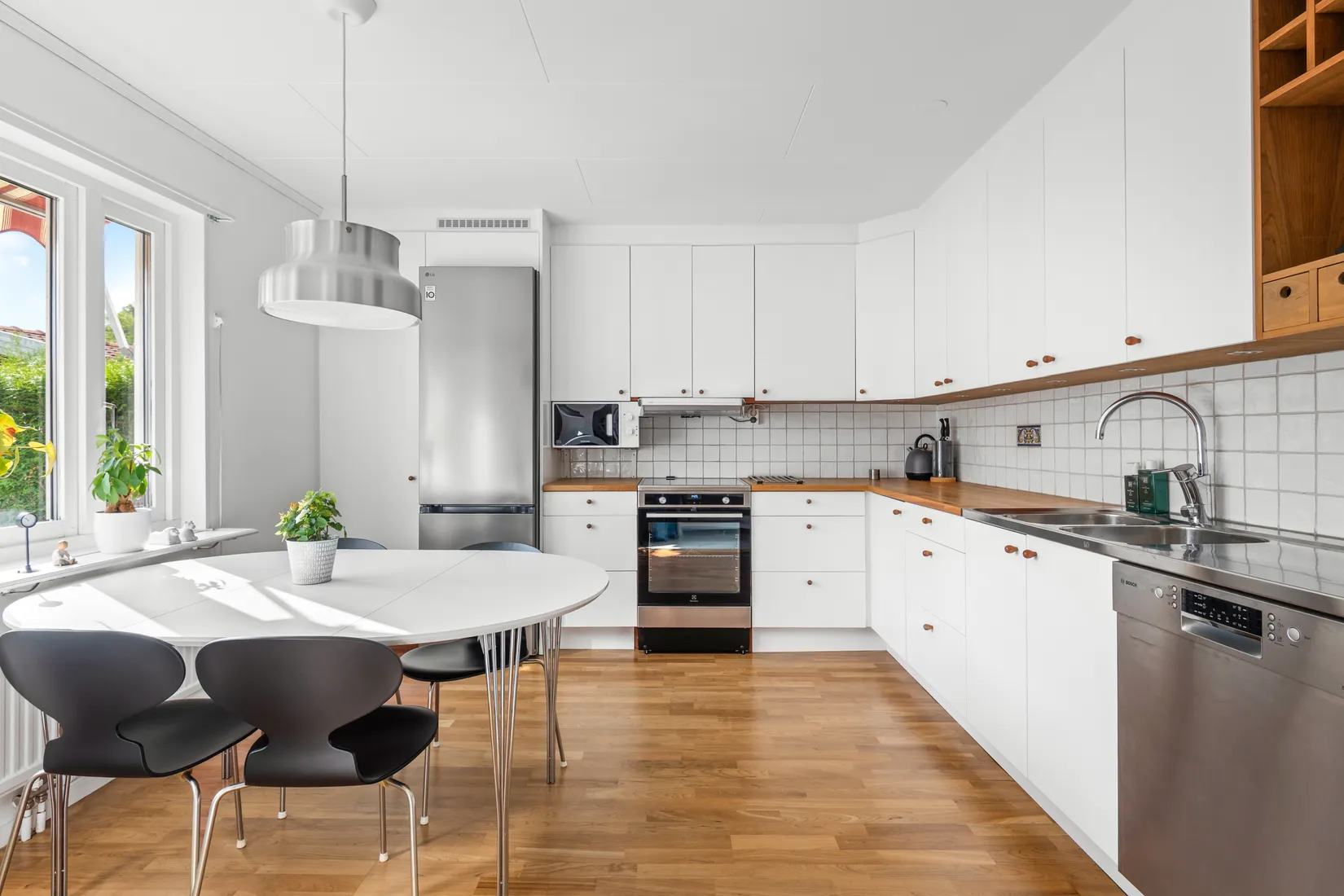 Villa, Radhus, Oxelbärsgränd 40, Hässelby Södra Villastad, Stockholm