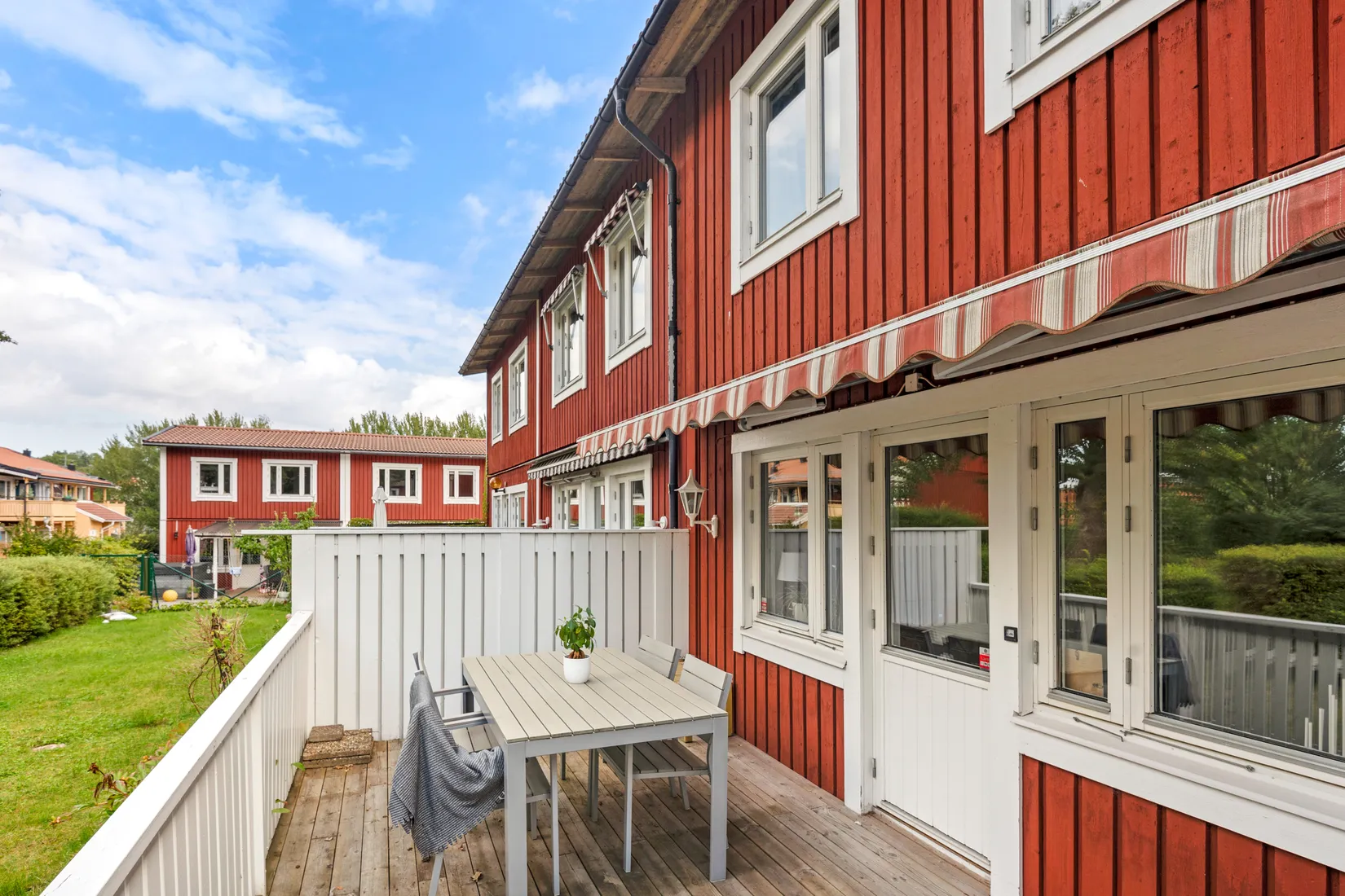 Villa, Radhus, Oxelbärsgränd 40, Hässelby Södra Villastad, Stockholm