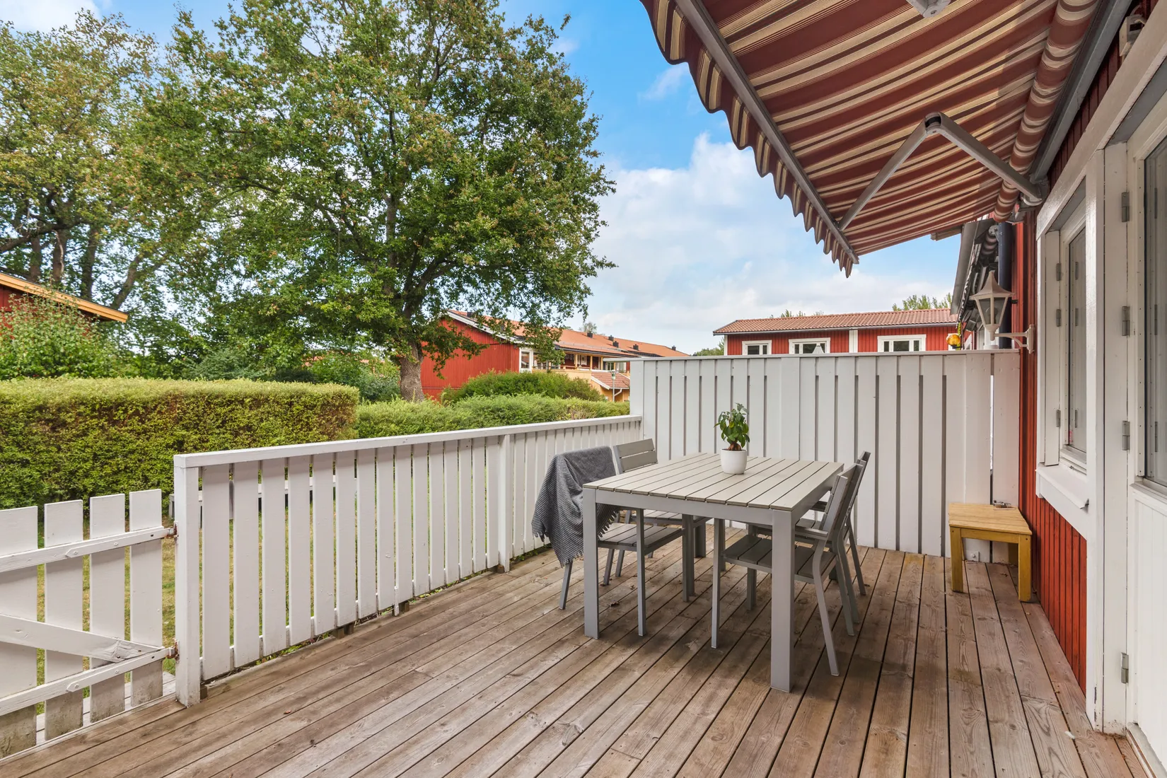 Villa, Radhus, Oxelbärsgränd 40, Hässelby Södra Villastad, Stockholm