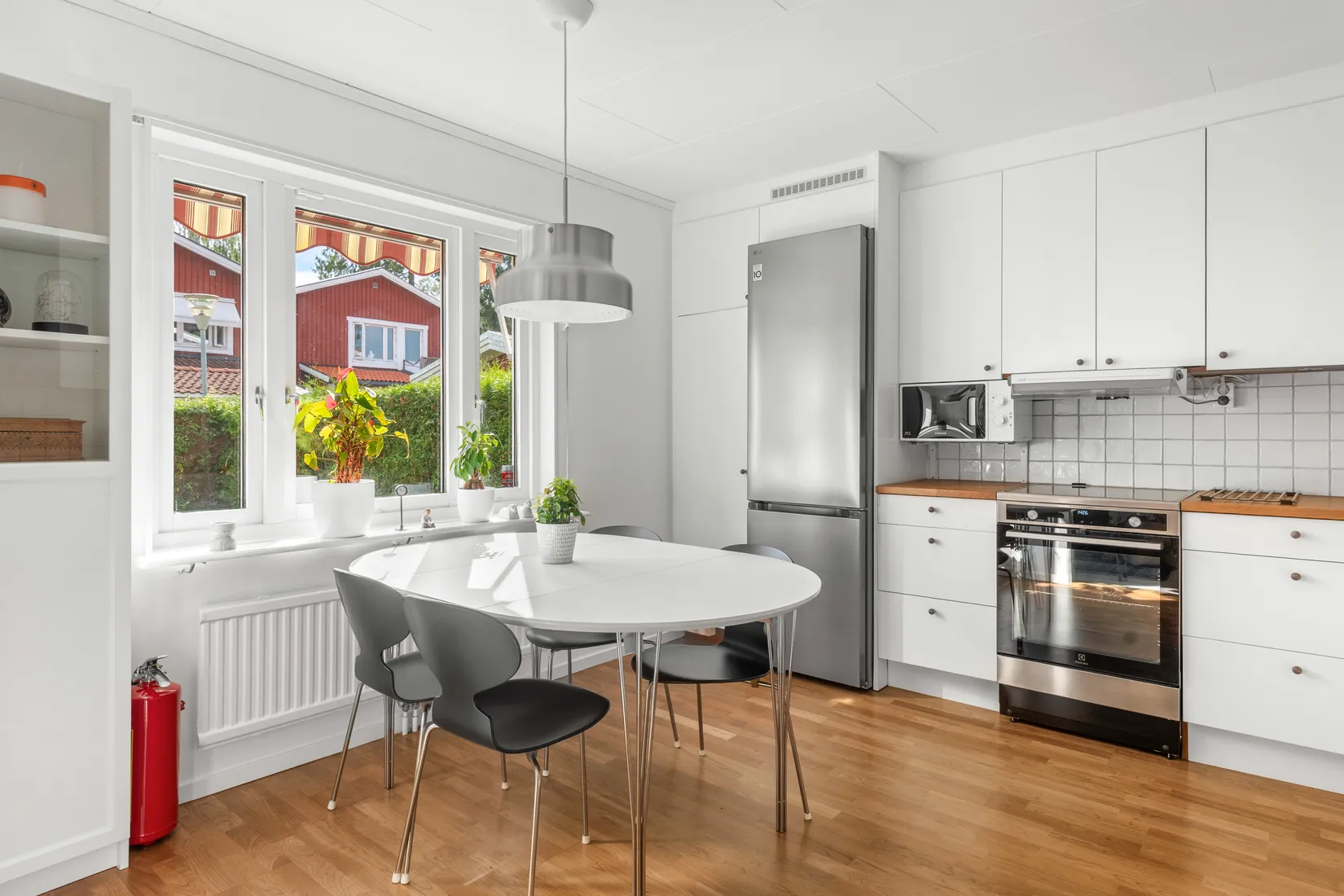 Villa, Radhus, Oxelbärsgränd 40, Hässelby Södra Villastad, Stockholm