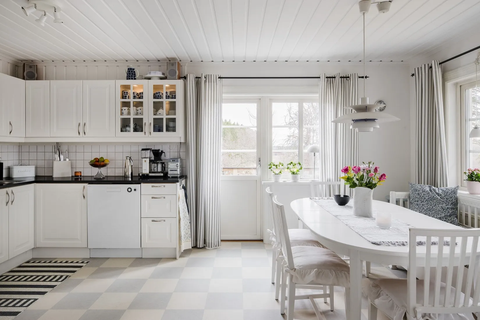 Villa, Otterstad Tallbacken 1, Kållandsö Otterstad, Lidköping