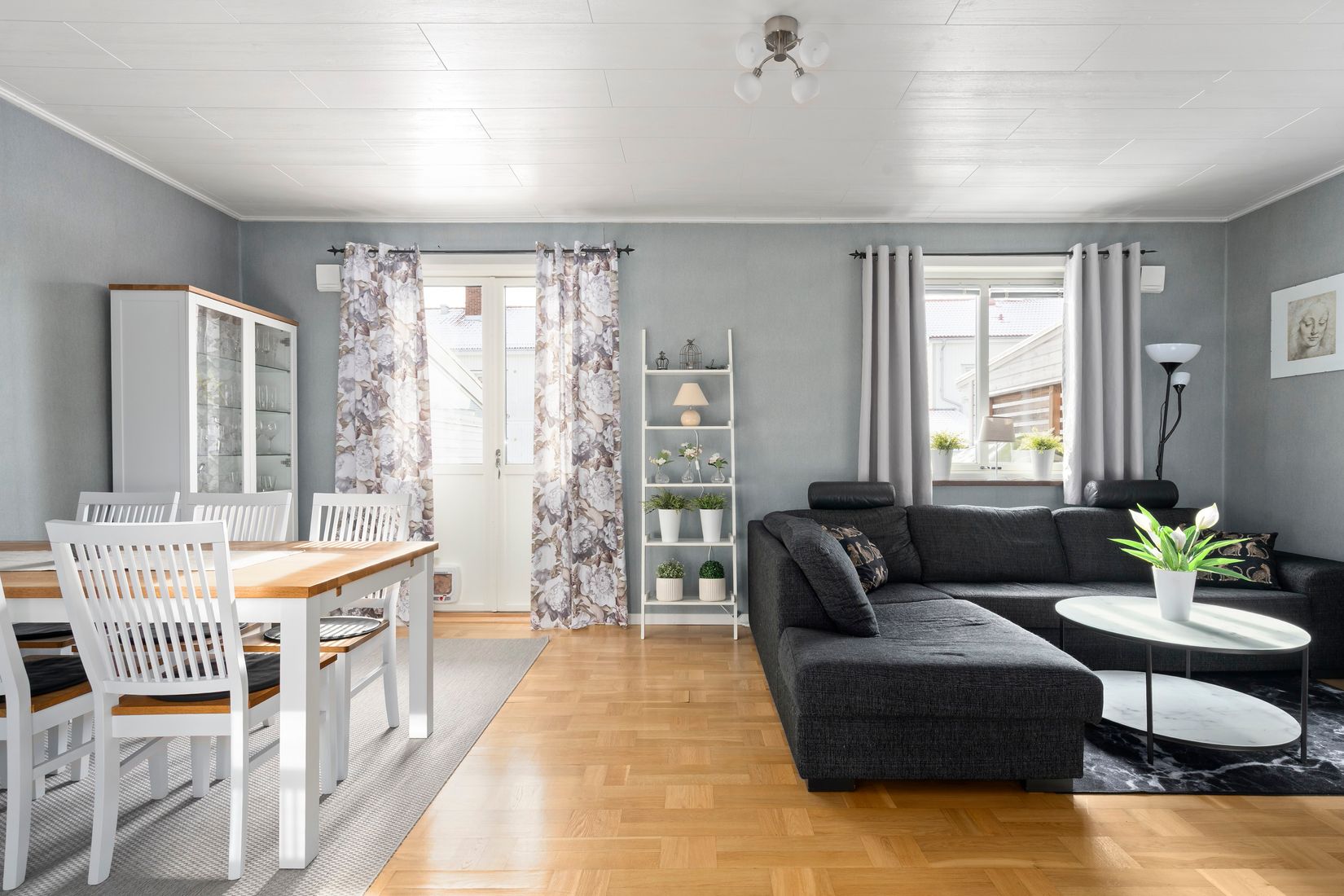 Radhus, Henrik gjutares gata 27G, Norrmalm, Skövde