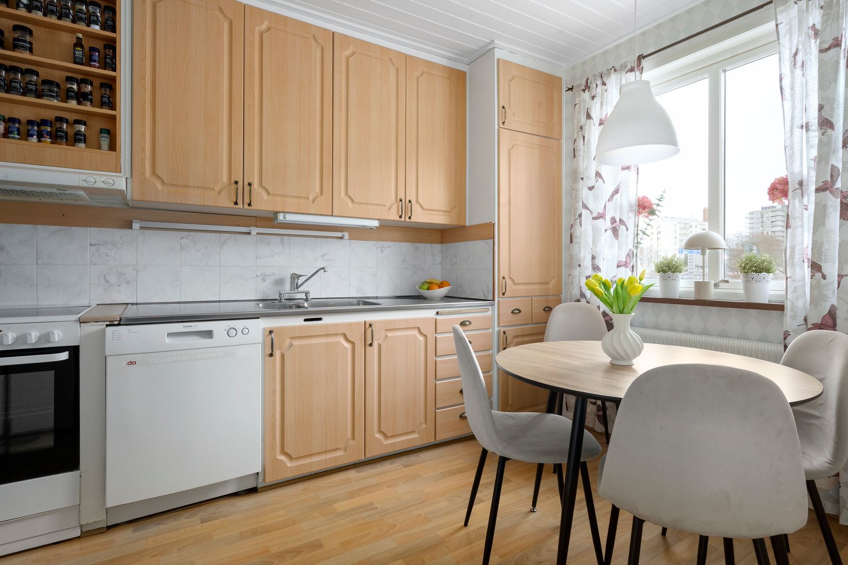 Radhus, Henrik gjutares gata 27G, Norrmalm, Skövde