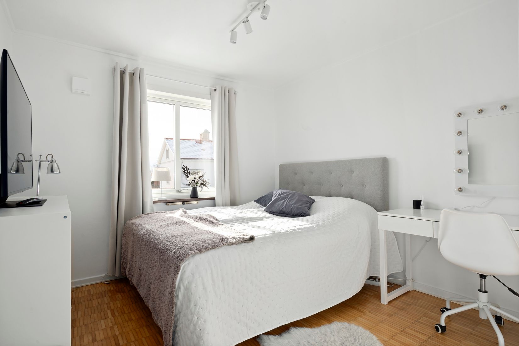 Radhus, Henrik gjutares gata 27G, Norrmalm, Skövde