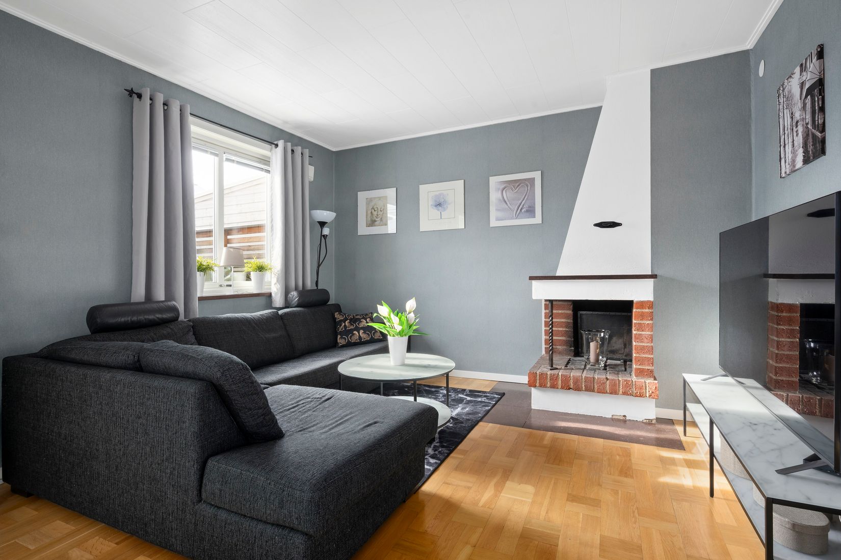 Radhus, Henrik gjutares gata 27G, Norrmalm, Skövde