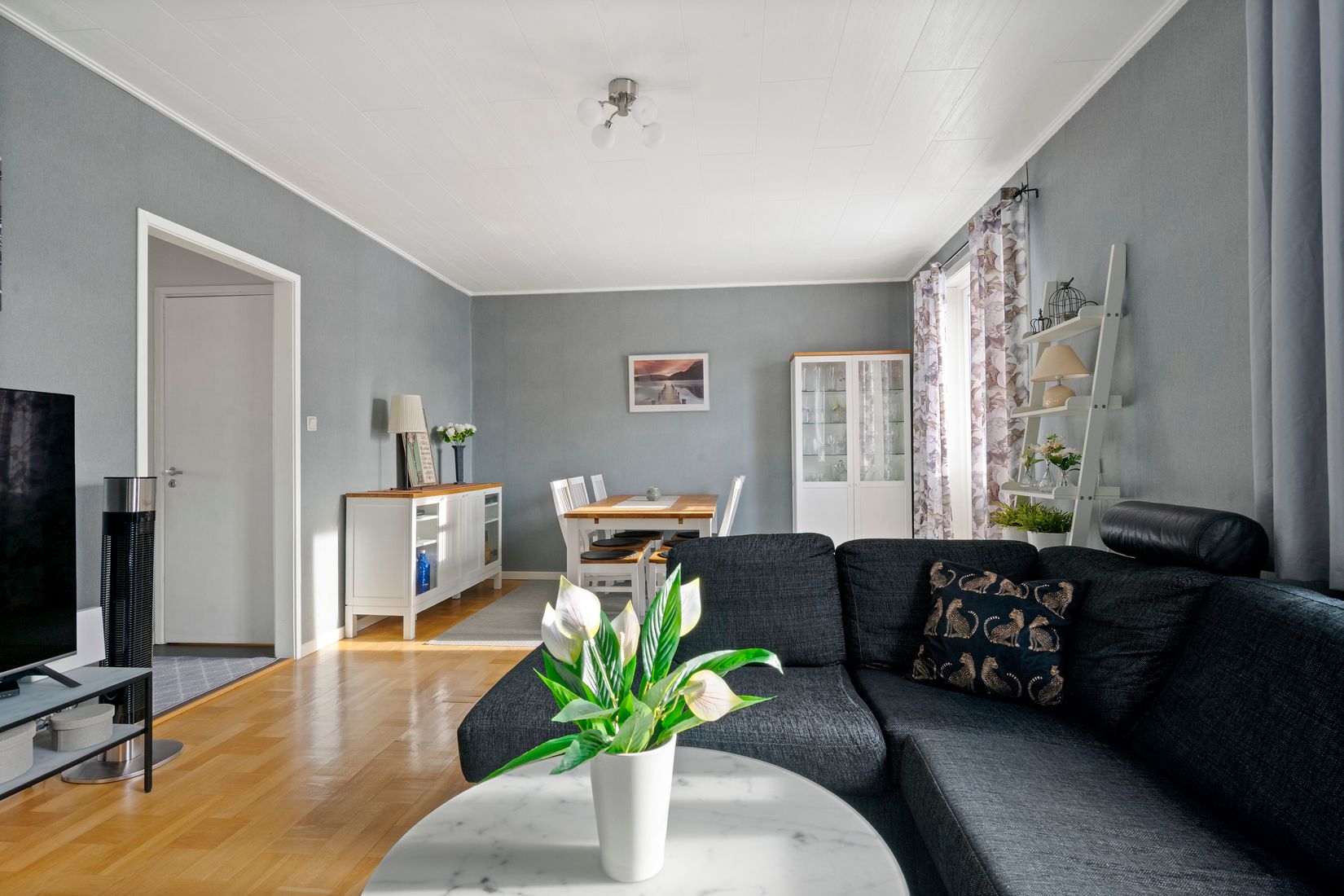 Radhus, Henrik gjutares gata 27G, Norrmalm, Skövde