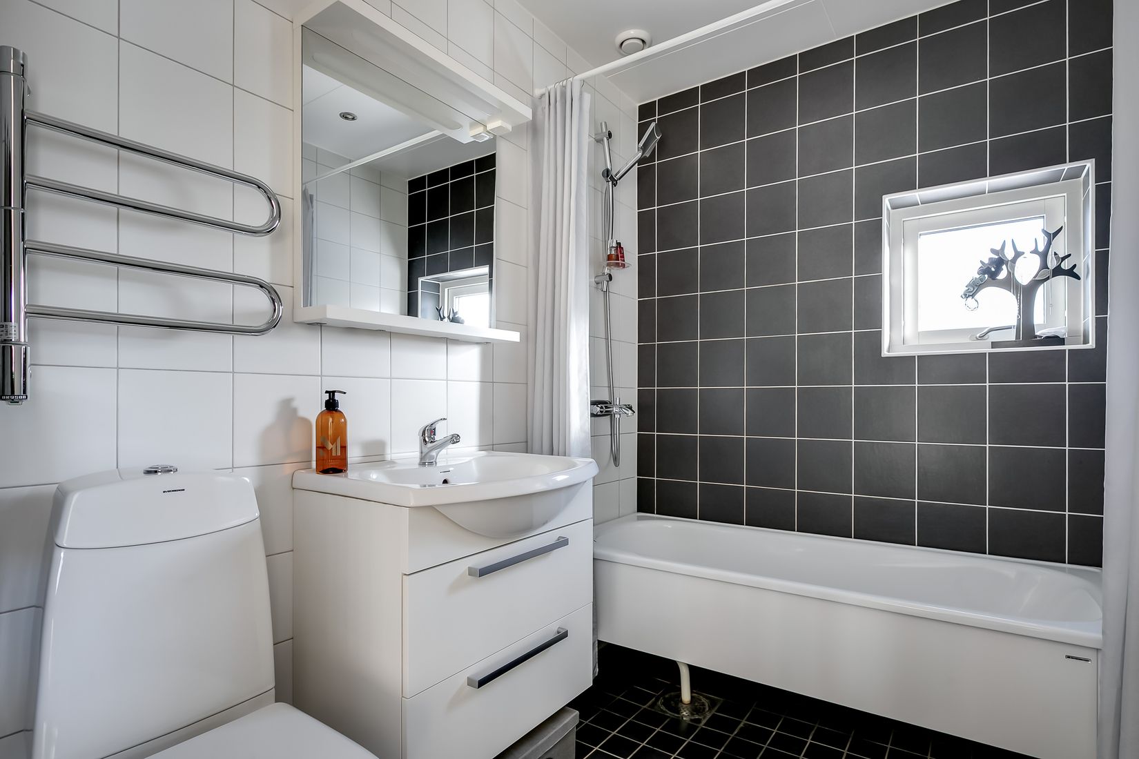 Radhus, Älggårdsvägen 40B, Mörtnäs, Värmdö