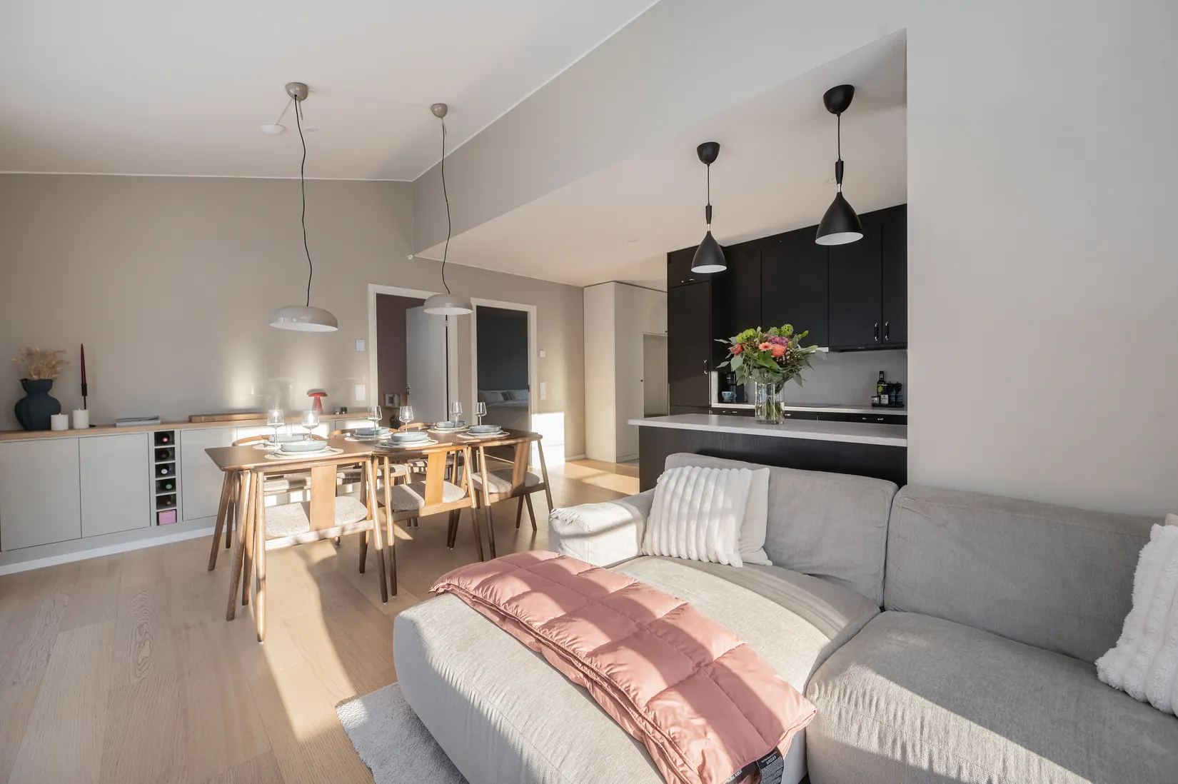 Bostadsrätt, Radhus, Skogskärrsvägen 12D, Högmora, Huddinge