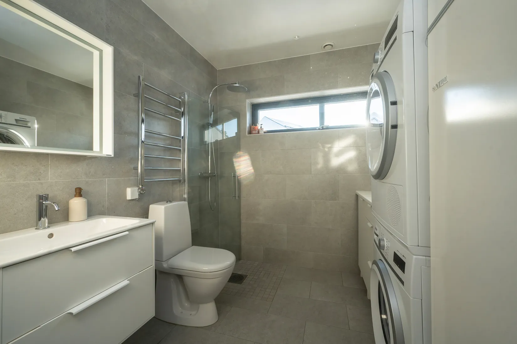 Bostadsrätt, Radhus, Skogskärrsvägen 12D, Högmora, Huddinge