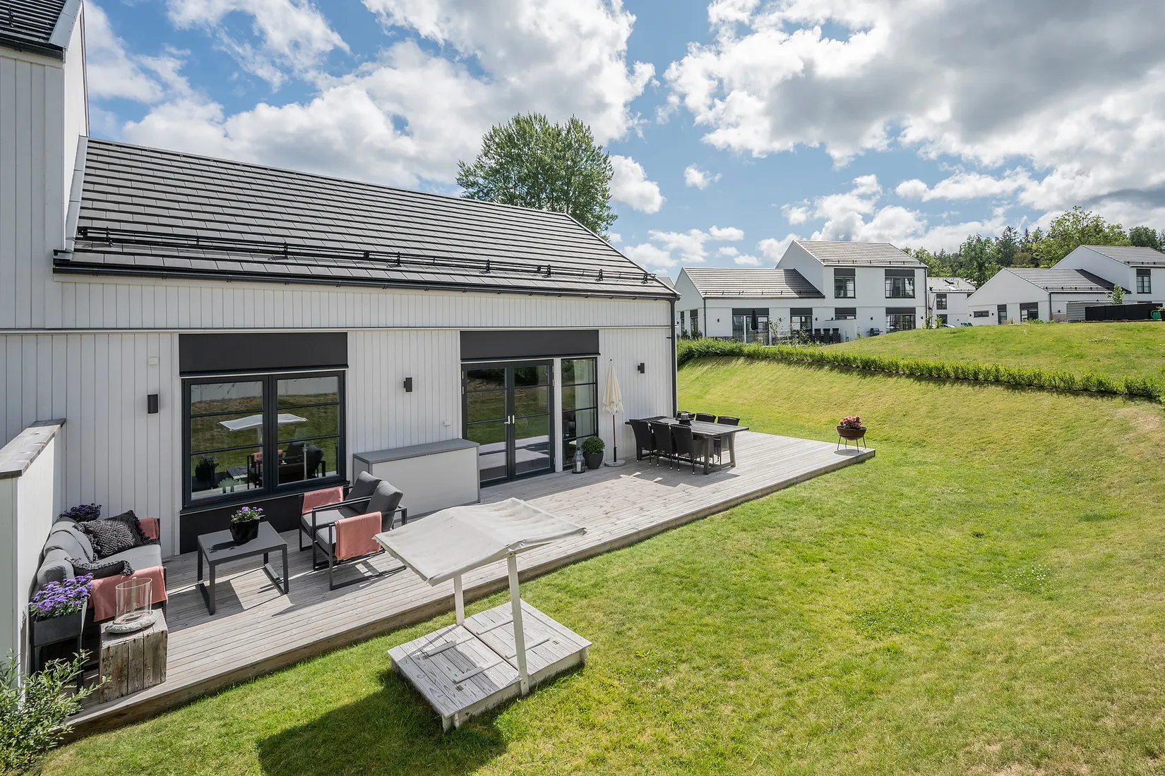 Bostadsrätt, Radhus, Skogskärrsvägen 12D, Högmora, Huddinge