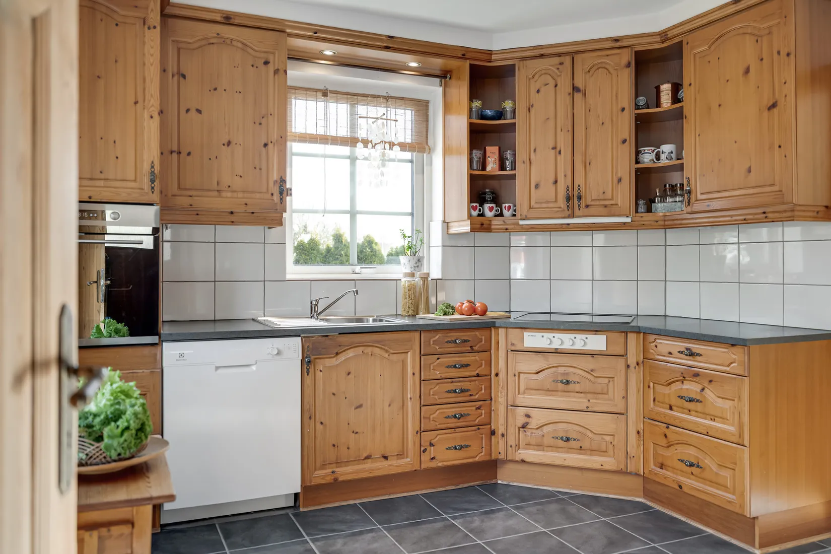 Villa, Mansdalavägen 5, Vä, Kristianstad