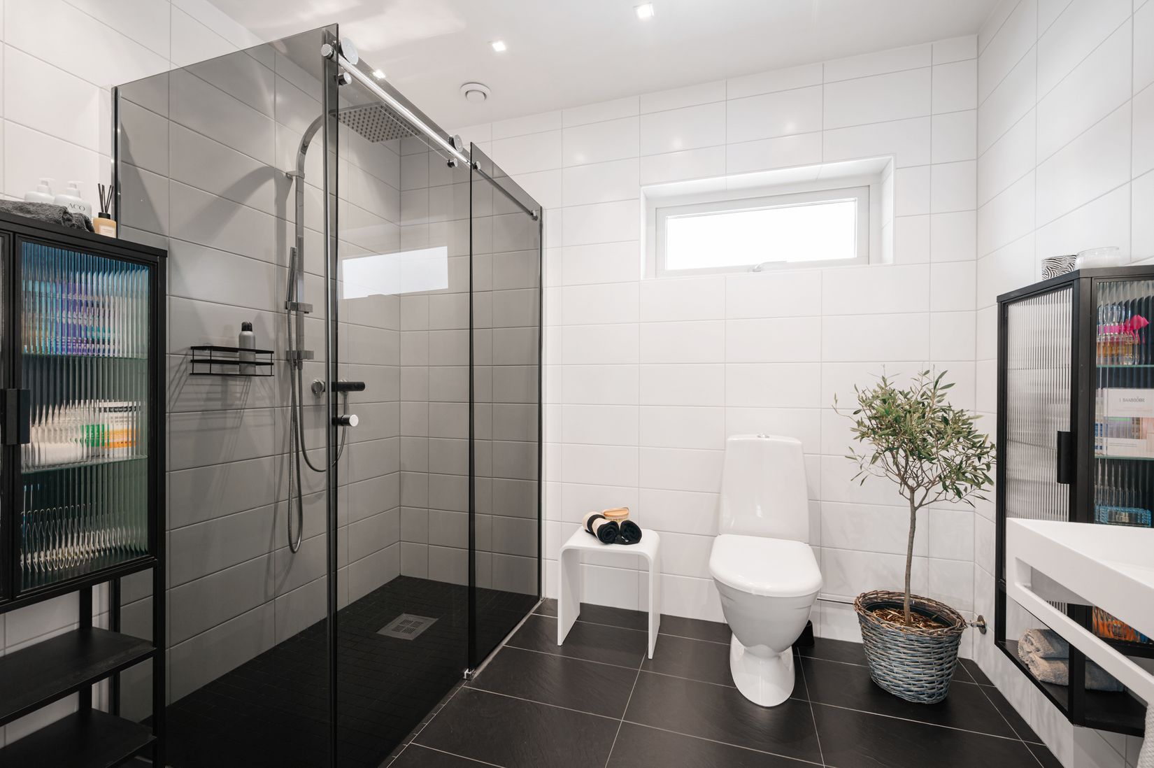 Villa, Torparvägen 15, Bro/Sandhagen, Upplands-Bro